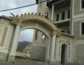 Ворота из дагестанского камня.